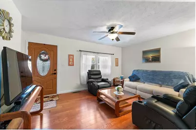 10721 Crestview Dr, North Huntingdon, PA 15642 - Photo 9