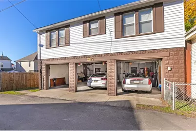 209 E South St, Connellsville, PA 15425 - Photo 5