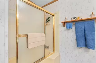 307 Holiday Ct, Mount Pleasant Township, PA 15666 - Photo 25