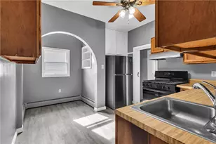 825 Walnut St, Rochester, PA 15074 - Photo 7