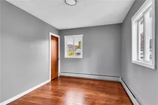 825 Walnut St, Rochester, PA 15074 - Photo 15