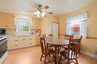 3172 Churchview Ave, Pittsburgh, PA 15227 - Photo 9