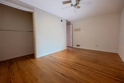 2284 Crestview Rd, Banksville/Westwood, PA 15216 - Photo 11