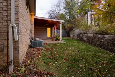 2284 Crestview Rd, Banksville/Westwood, PA 15216 - Photo 17