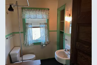 501 E 1st Ave, Derry Boro, PA 15627 - Photo 19