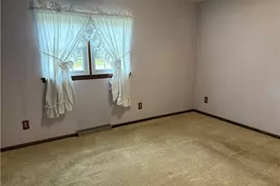 139 Maple Dr, Kiskiminetas Township, PA 15686 - Photo 13