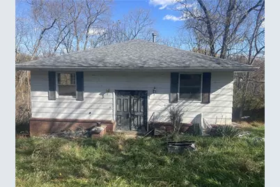 1014 Blair St, Jeannette, PA 15644 - Photo 1