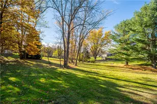 1515 S Main St, North Franklin Township, PA 15301 - Photo 29