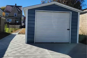 410 Longfellow St, Vandergrift, PA 15690 - Photo 25