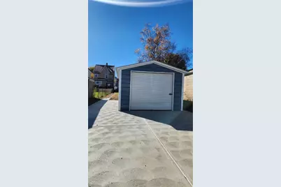 410 Longfellow Street, Vandergrift, PA 15690 - Photo 25