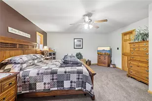 718 McDowell Rd, Hickory Township, PA 16156 - Photo 13