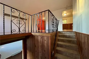 308 Golden Gate Dr, Pittsburgh, PA 15147 - Photo 3