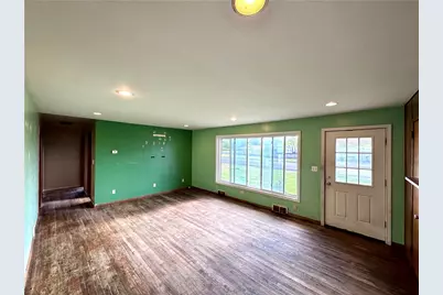 3406 New Castle Rd, West Middlesex Boro, PA 16159 - Photo 9