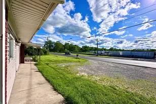 3406 New Castle Rd, West Middlesex Boro, PA 16159 - Photo 5