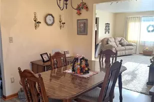 1121 Williams Dr, Washington Township, PA 15012 - Photo 13