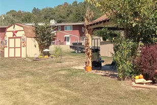 1121 Williams Dr, Washington Township, PA 15012 - Photo 5