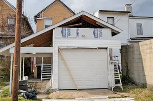 28 S 12th St, Jeannette, PA 15644 - Photo 17