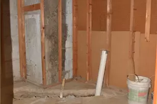 1062 Wall Ave, Pitcairn, PA 15140 - Photo 31