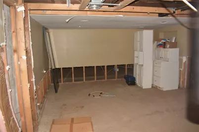 1062 Wall Ave, Pitcairn, PA 15140 - Photo 27