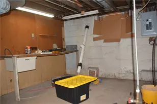 1062 Wall Ave, Pitcairn, PA 15140 - Photo 37