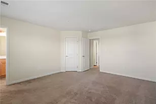 1966 Georgetown Dr, Pittsburgh, PA 15143 - Photo 17