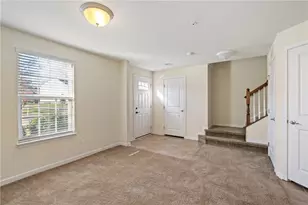 1966 Georgetown Dr, Pittsburgh, PA 15143 - Photo 3