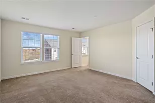 1966 Georgetown Dr, Pittsburgh, PA 15143 - Photo 15