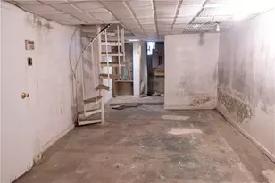 310 McCutcheon Ln, Pittsburgh, PA 15235 - Photo 11