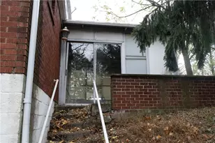 310 McCutcheon Ln, Pittsburgh, PA 15235 - Photo 15