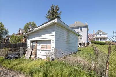 1420 Maple Ave, Monessen, PA 15062 - Photo 7