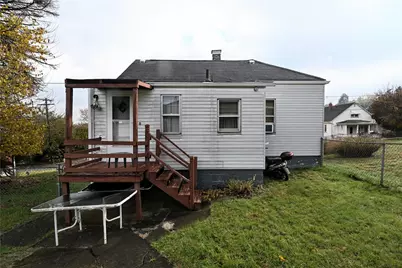 909 Alexander Ave, Monessen, PA 15062 - Photo 17