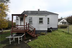 909 Alexander Ave, Monessen, PA 15062 - Photo 17