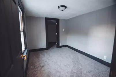 1739 N Water Ave, Hermitage, PA 16148 - Photo 9