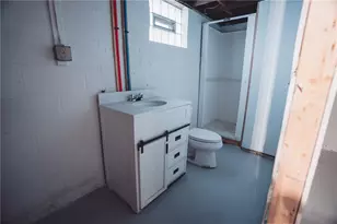 1739 N Water Ave, Hermitage, PA 16148 - Photo 21