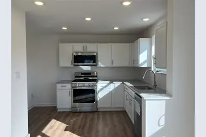 120 Samantha Dr, Center Township, PA 15061 - Photo 3