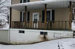 302 E Church St, Clay Township, PA 16061 - Photo 5