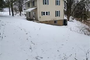 302 E Church St, Clay Township, PA 16061 - Photo 7