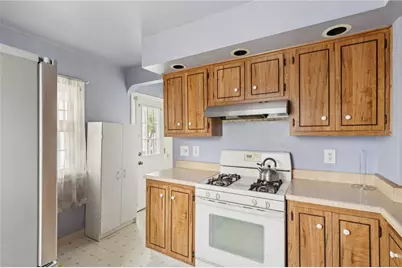 8 Butterfield Ave, Pittsburgh, PA 15223 - Photo 13