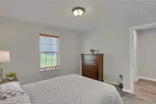 136 Cameron Square Dr, Connoquenessing Boro, PA 16033 - Photo 19