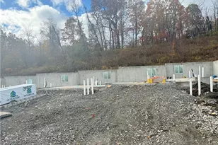 1806 Canterbury Dr, Imperial, PA 15126 - Photo 3