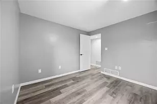 2212 Kenzie Dr, Robinson Twp, PA 15205 - Photo 17