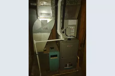 76 Summit Ave, Ellwood City, PA 16117 - Photo 17