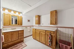 35 Oak Creek Dr, Sewickley Township, PA 15089 - Photo 37