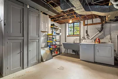 747 Fruithurst Dr, Pittsburgh, PA 15228 - Photo 29