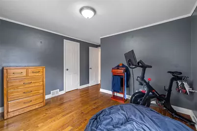 747 Fruithurst Dr, Pittsburgh, PA 15228 - Photo 25