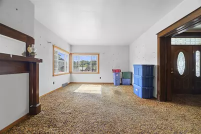 6102 Roslyn St, Elizabeth Twp/Boro, PA 15135 - Photo 9