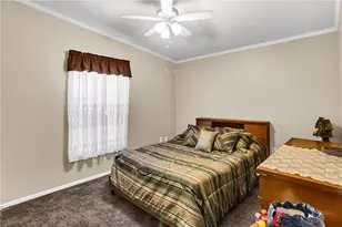 126 York Dr, Cranberry Township, PA 16066 - Photo 17