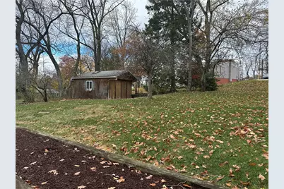 452 Tahoe Drive, Pittsburgh, PA 15239 - Photo 5