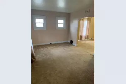 103 E Rockenstein Ave, Twp of But SE, PA 16001 - Photo 3