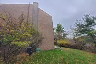 264 Elm Ct, Ross Twp, PA 15237 - Photo 17